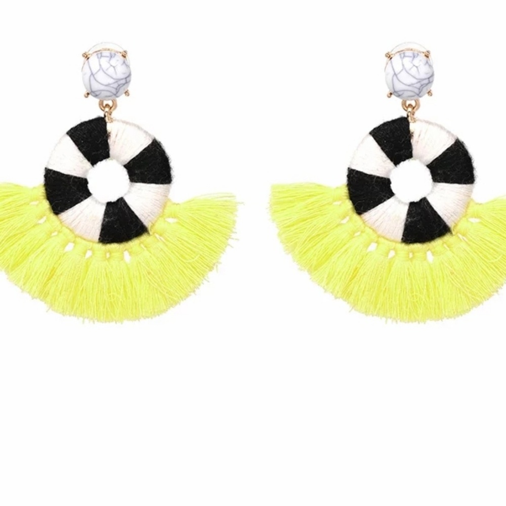 Fan fringe earrings